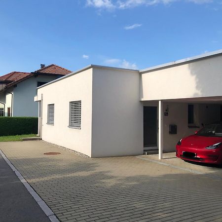 Crown Living Design Apartment - Gratis Parkplatz - Wlan - Kueche - Self Check-In Altach Экстерьер фото