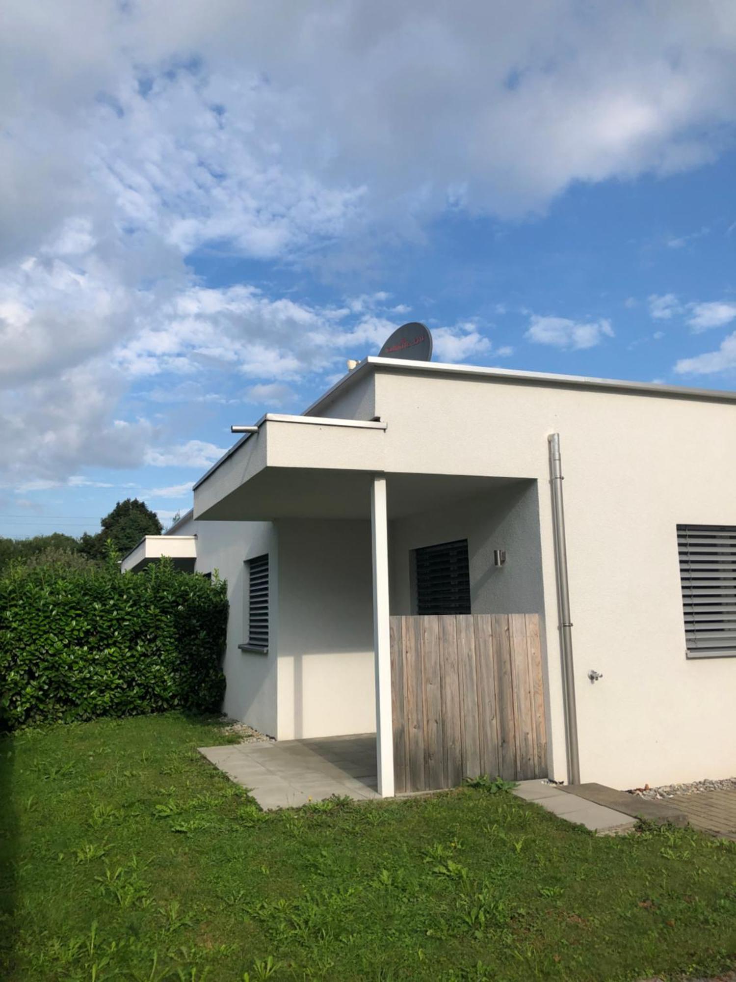Crown Living Design Apartment - Gratis Parkplatz - Wlan - Kueche - Self Check-In Altach Экстерьер фото